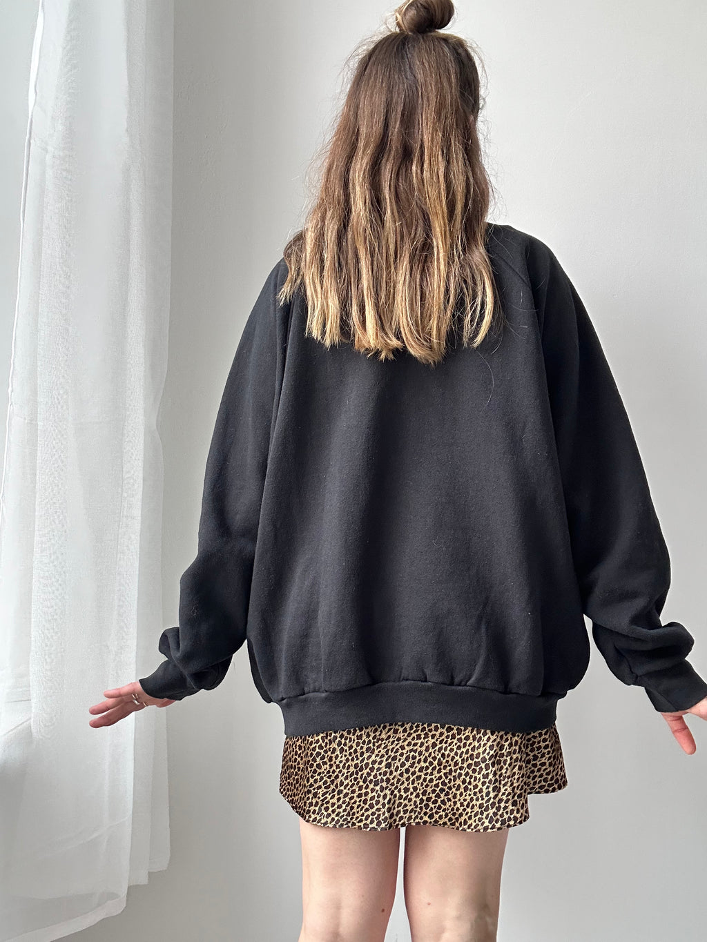 Spice Spiral Black Sweater Size Xl