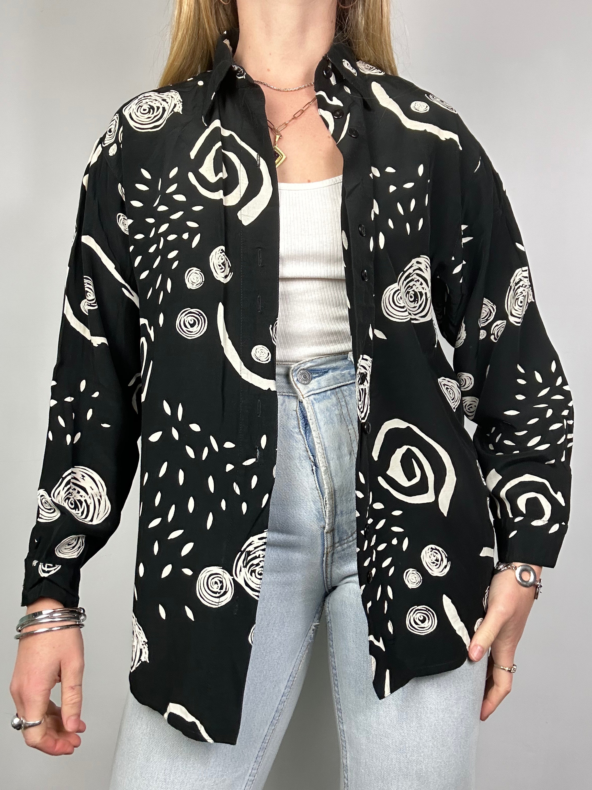 Swirl print  Monochrome Shirt Size M