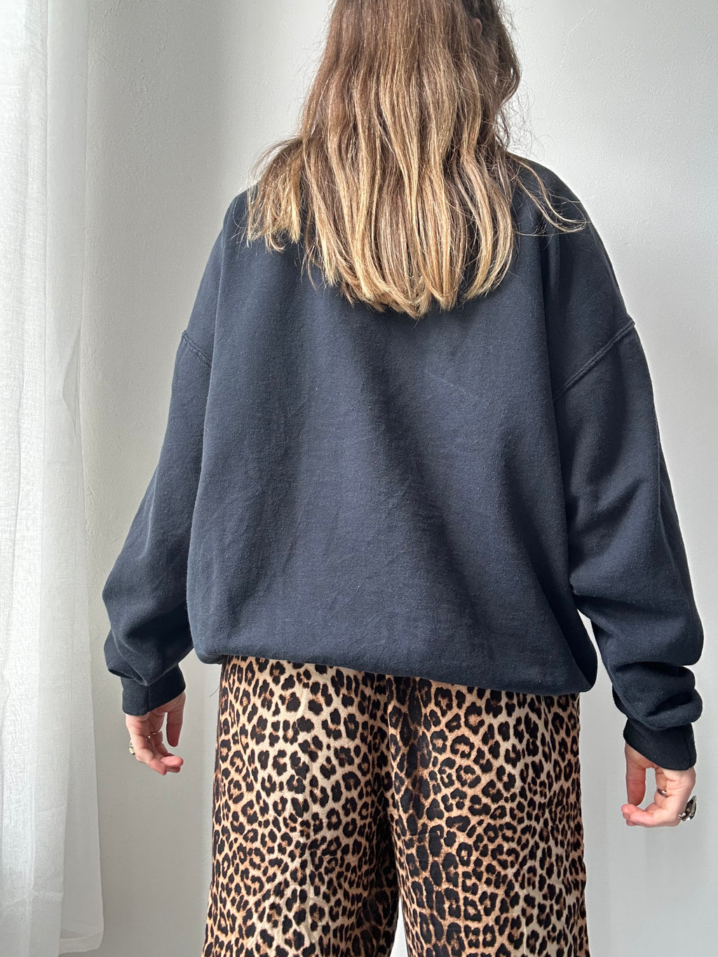 Navy Spice Spiral Sweater Size M/L