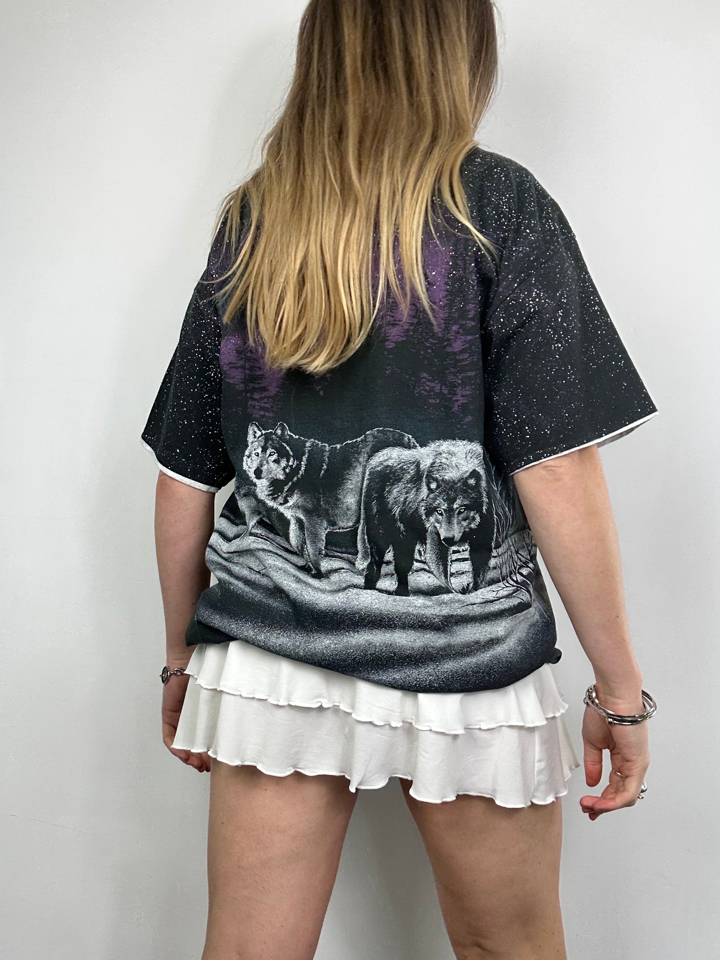 Wolf Tee Size M/L