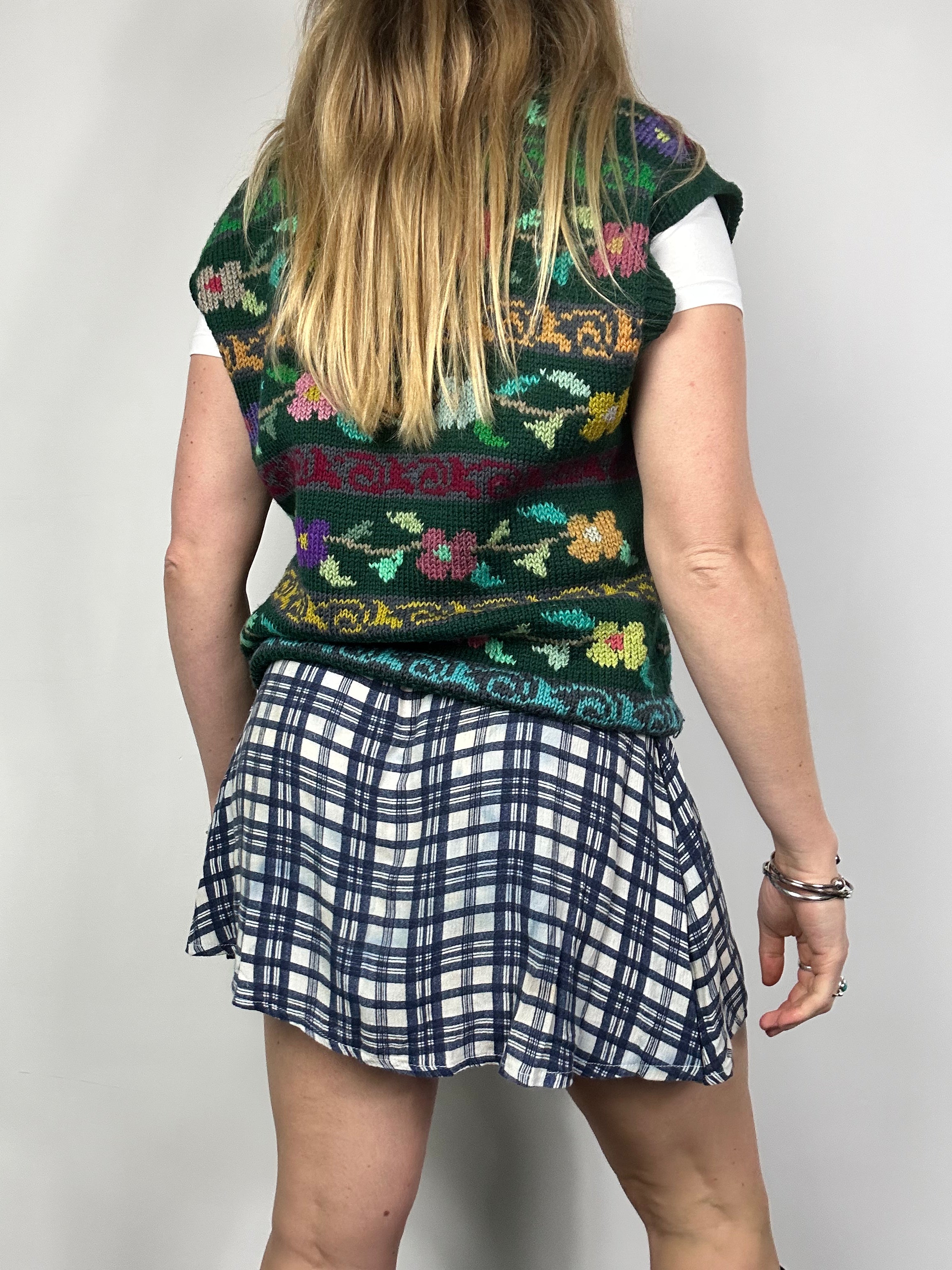 Floral Kitted Sweater Vest Size 10