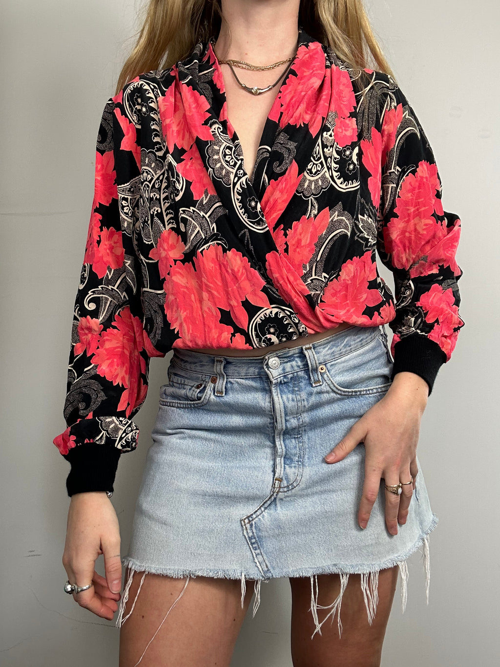 Chiffon v neck Cropped Shirt Size 10