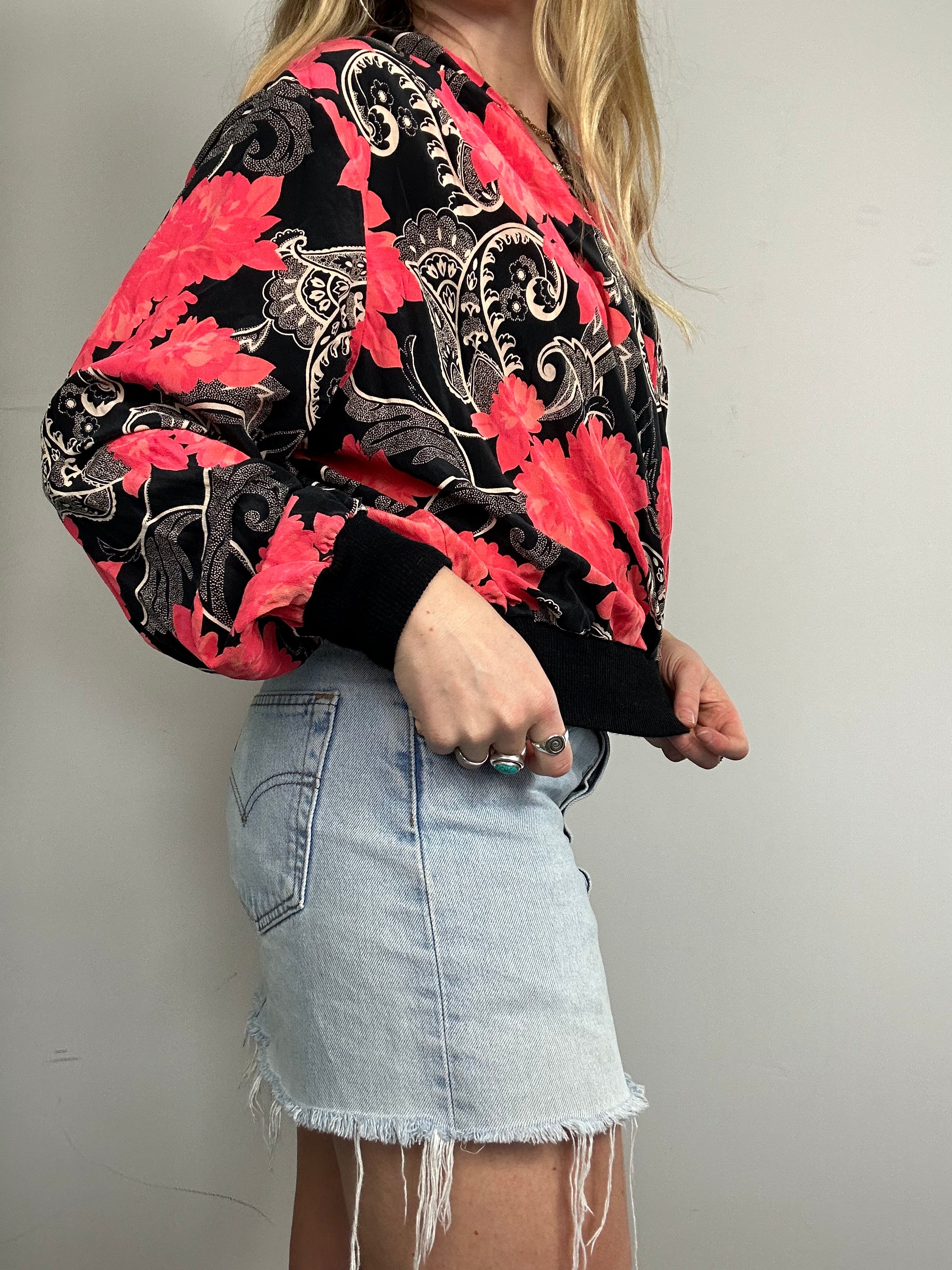 Chiffon v neck Cropped Shirt Size 10