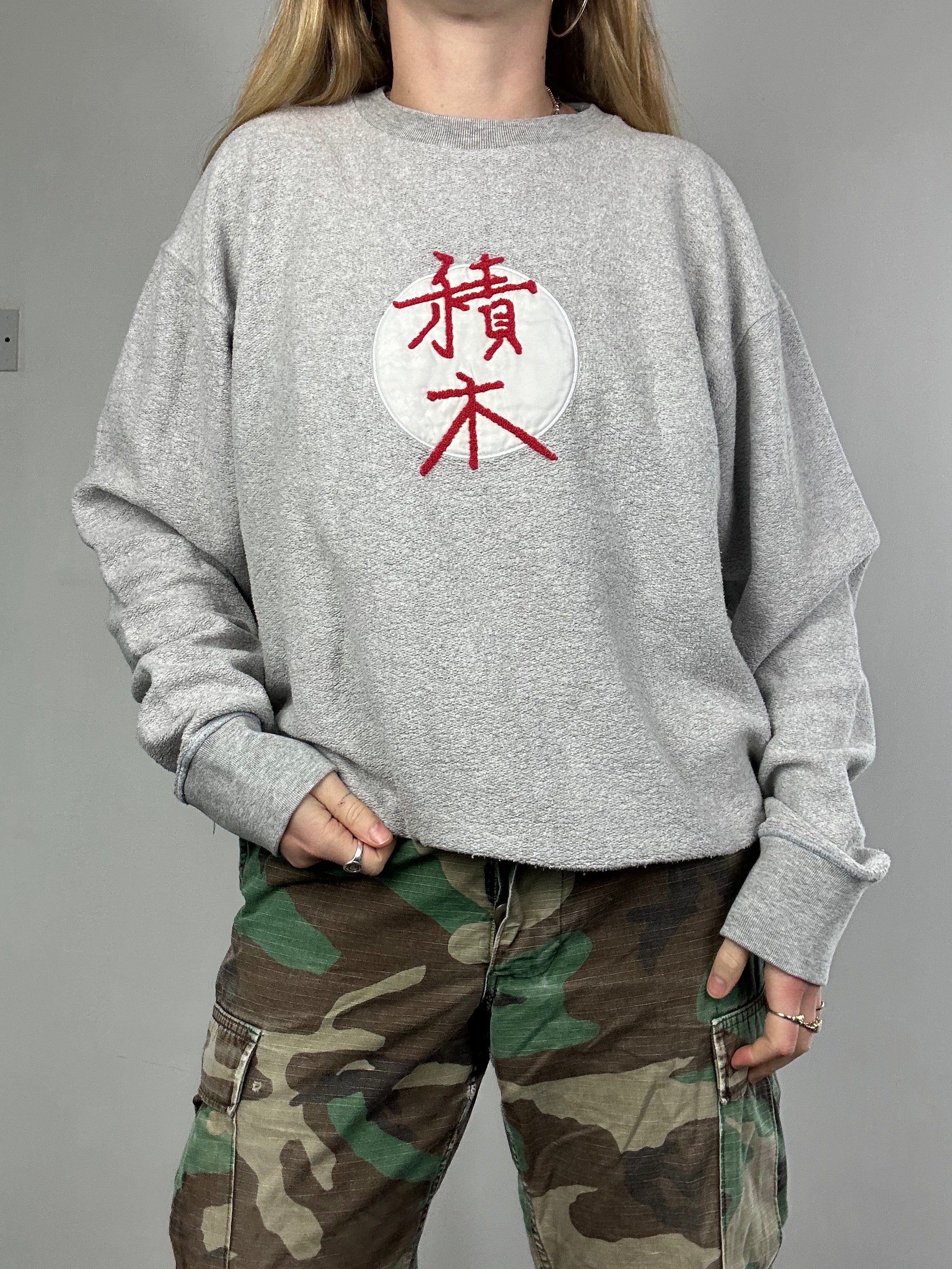 Grey 90's Chinese Symbol Sweater Size M