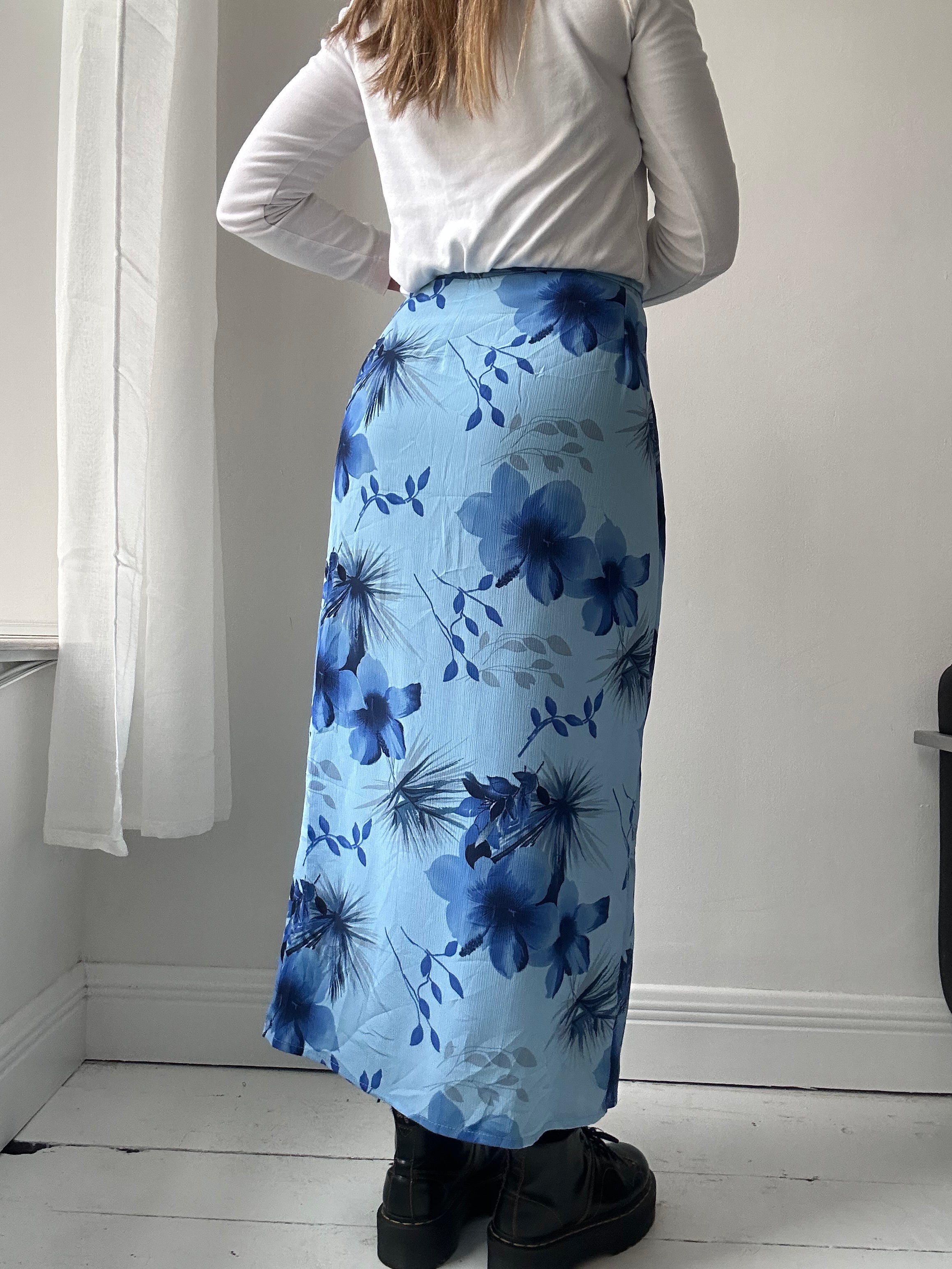 Blue Flroal Midi Skirt Size 8