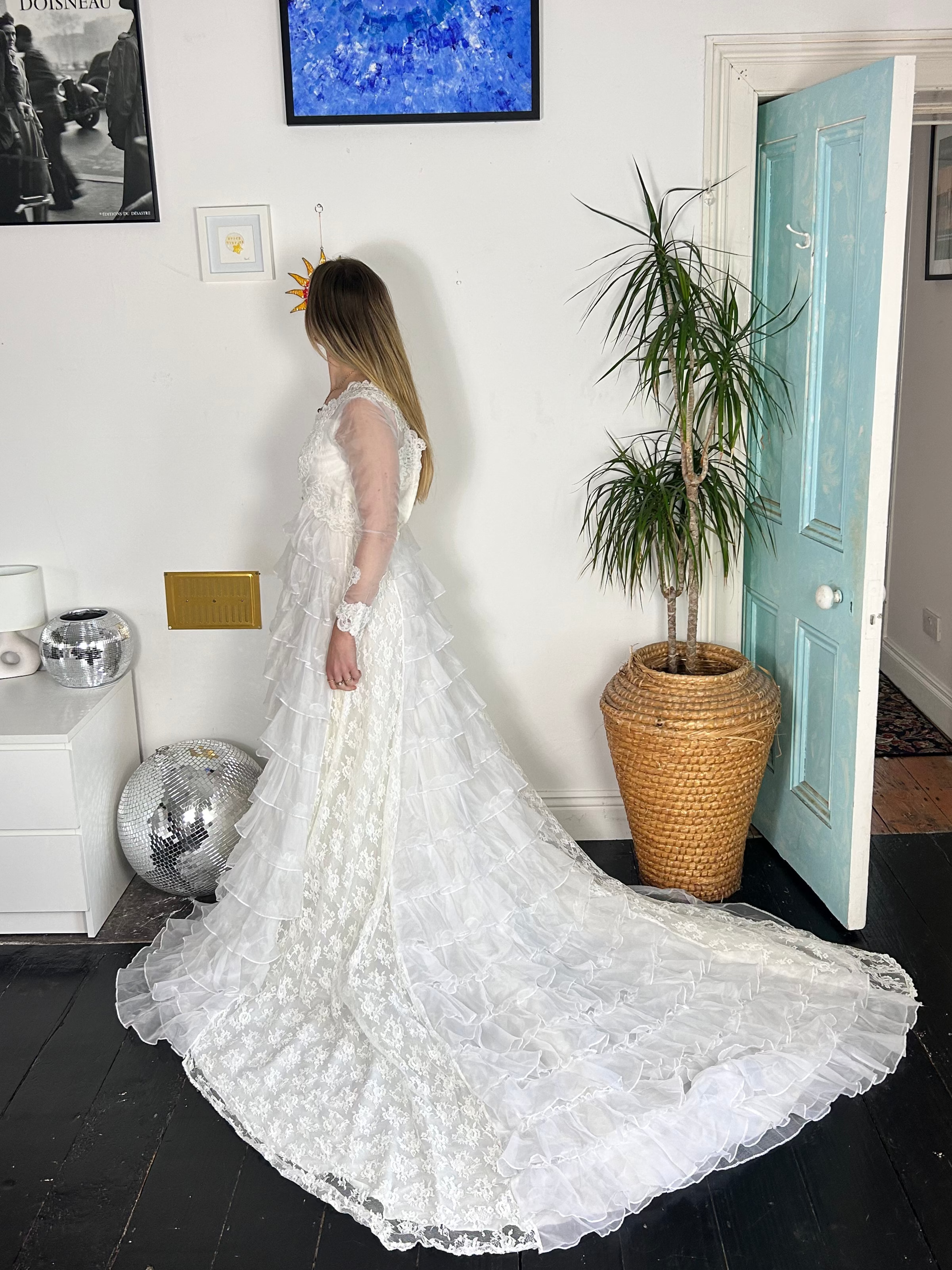 Lace Ruffle 1970's Wedding Dress Size 6