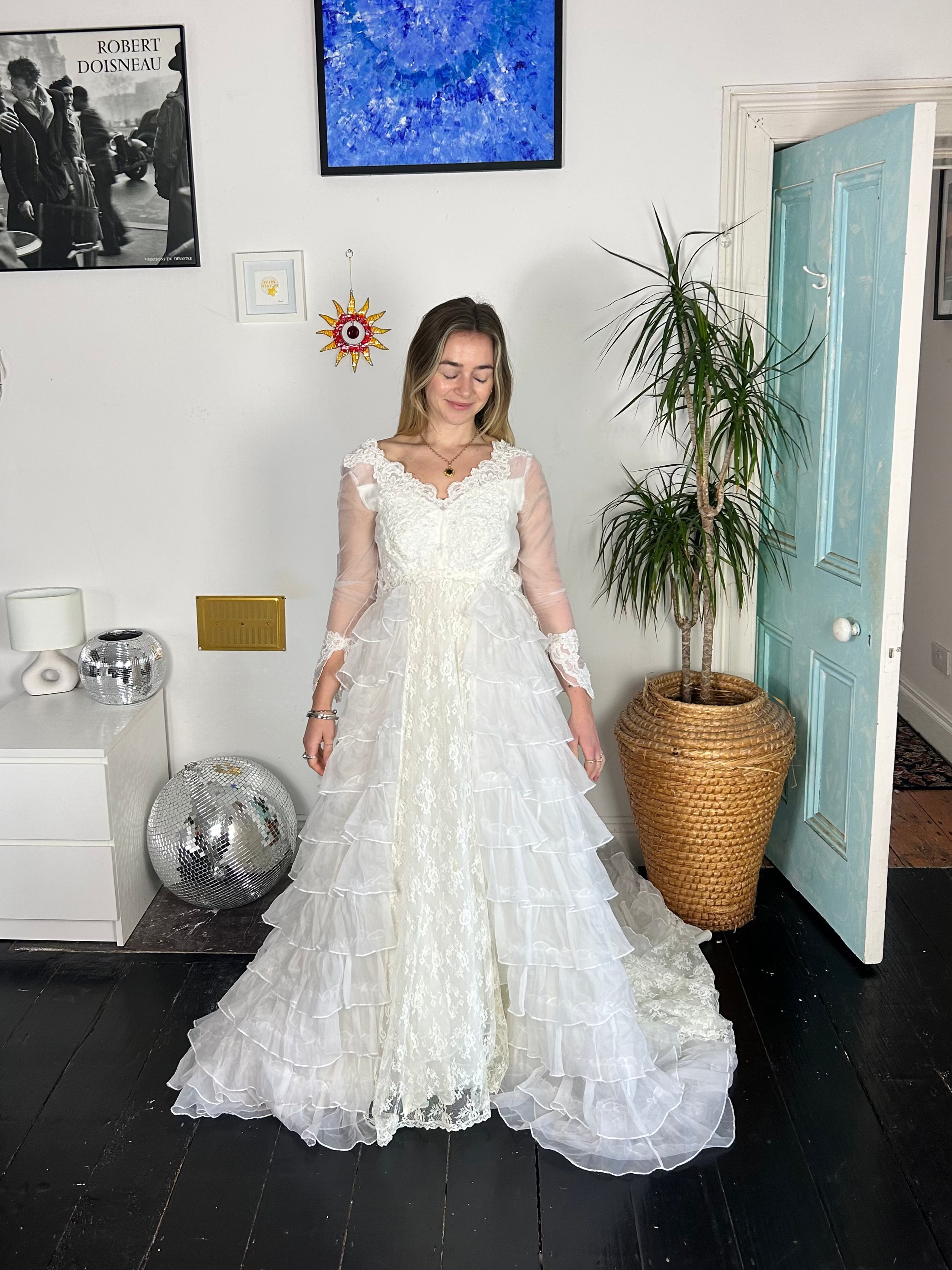 Lace Ruffle 1970's Wedding Dress Size 6