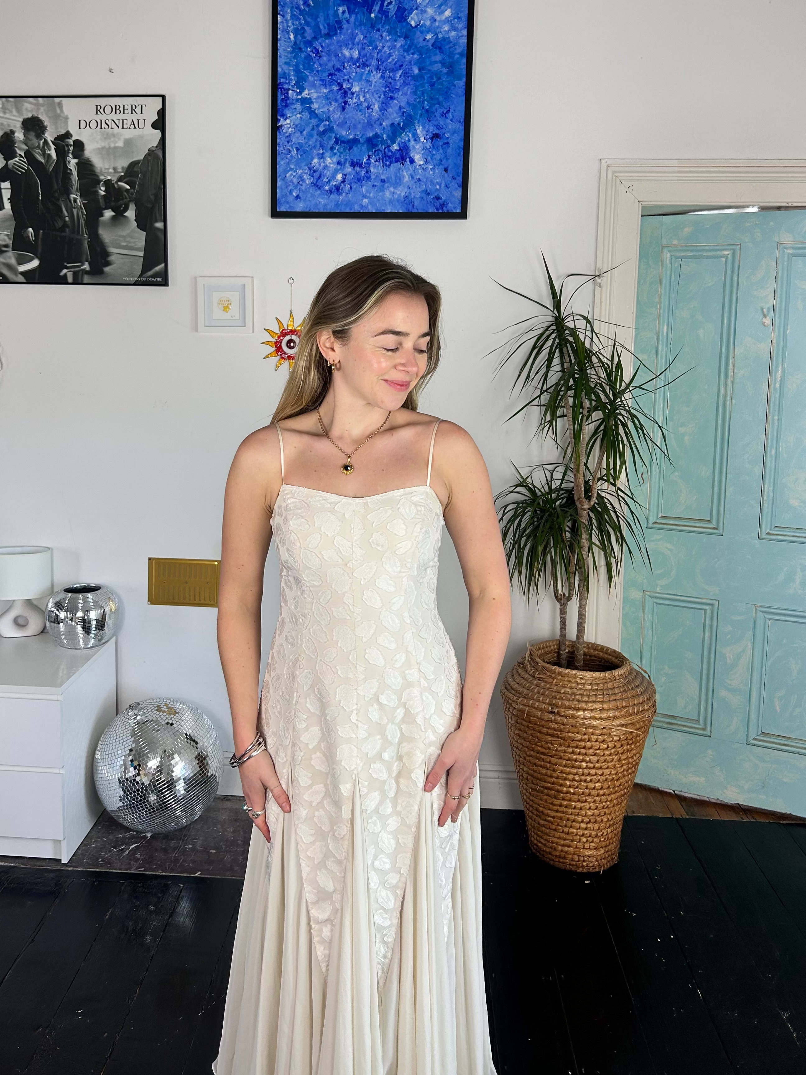 90's Cream Wedding Dress Size 8