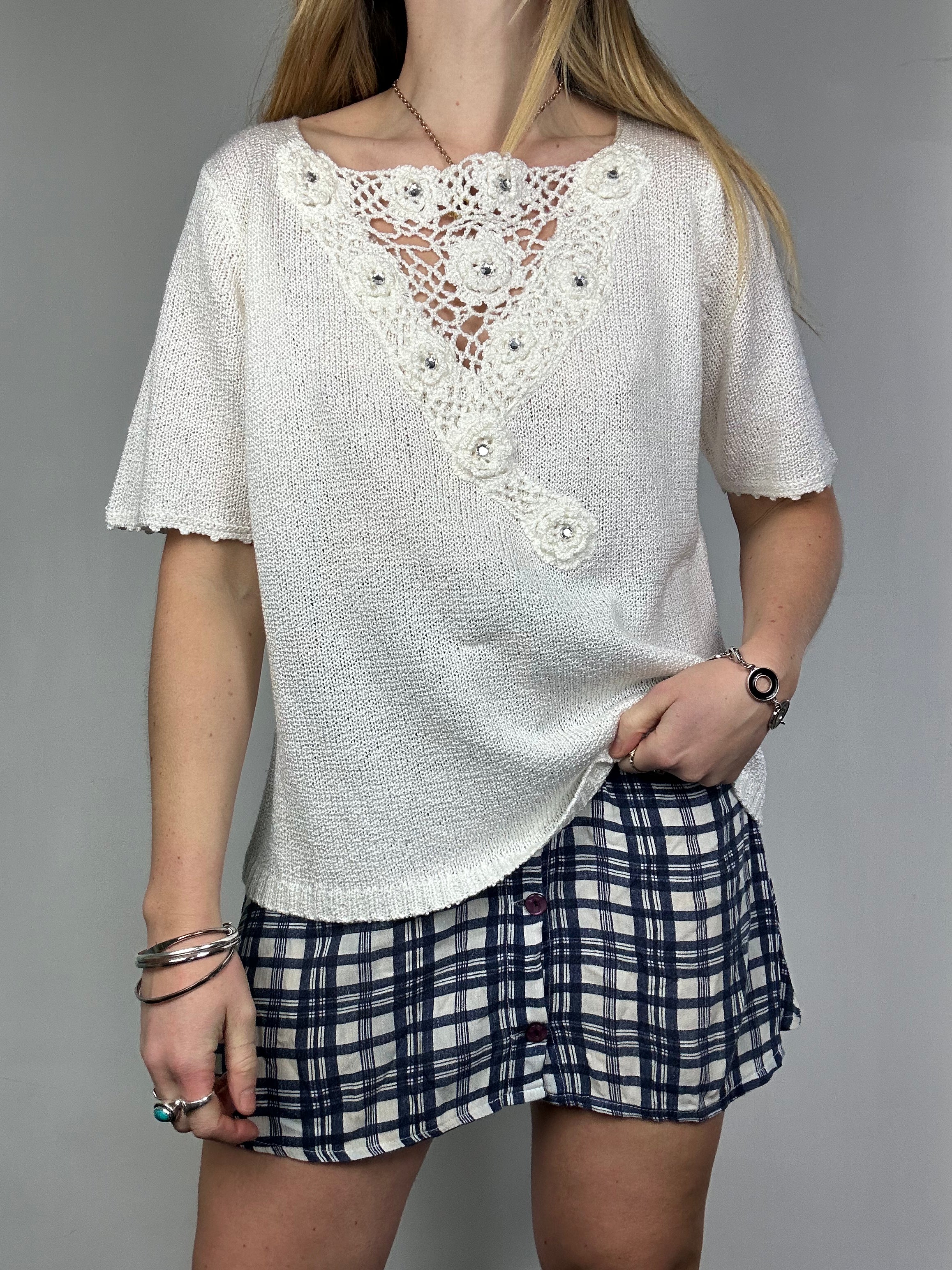 Knit White T Shirt Siz M/L