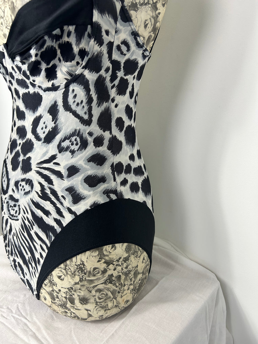 Cheetah Print Swimsuit Size 10