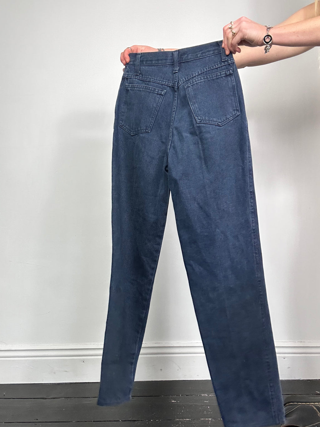 High Waisted Embellished jeans Size25” waist