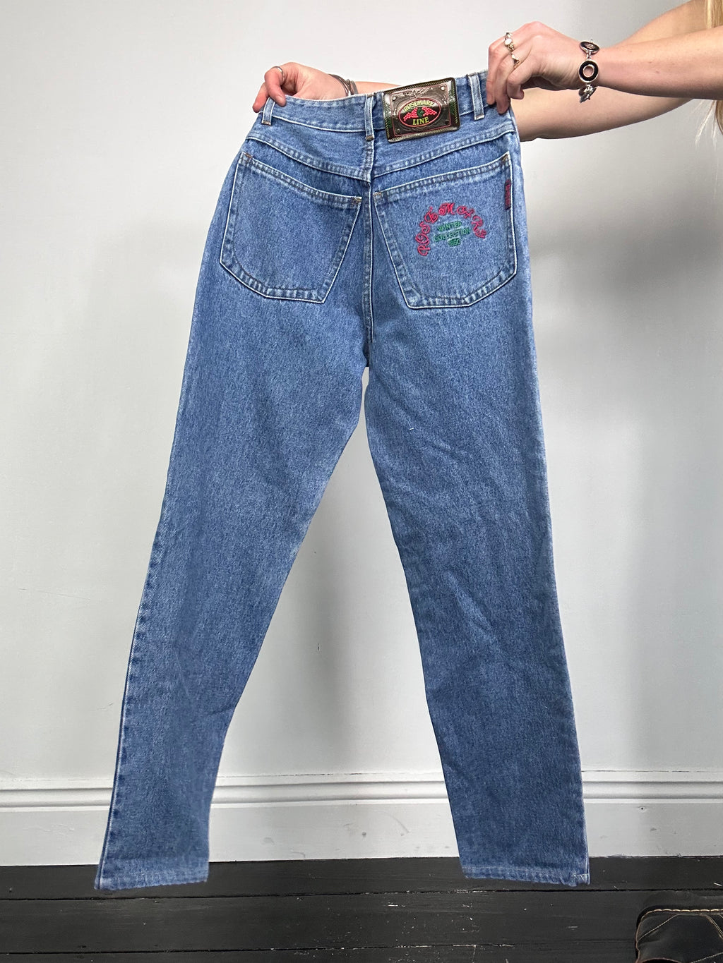 High Waisted jeans Size 25” waist