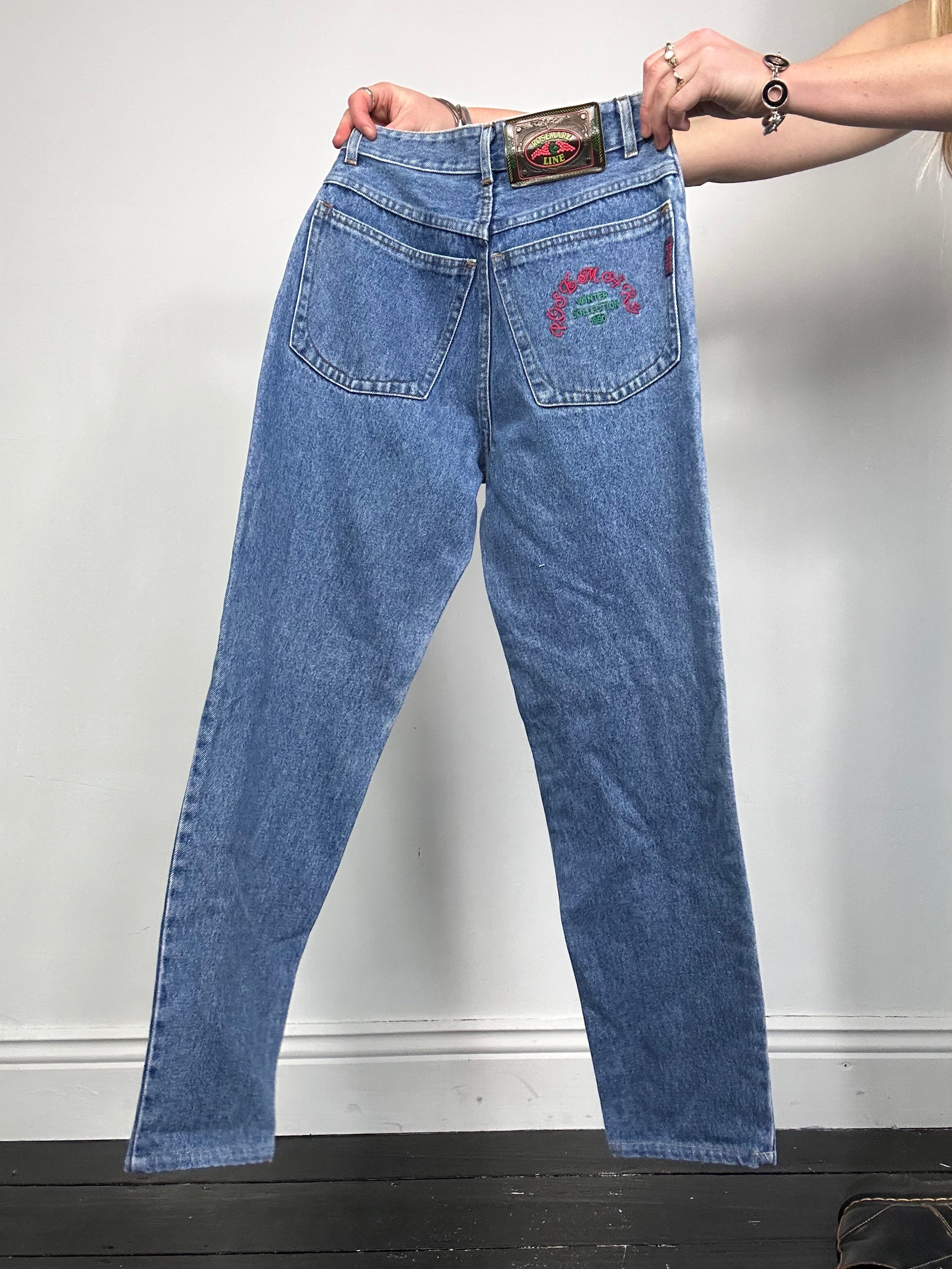 High Waisted jeans Size 25” waist