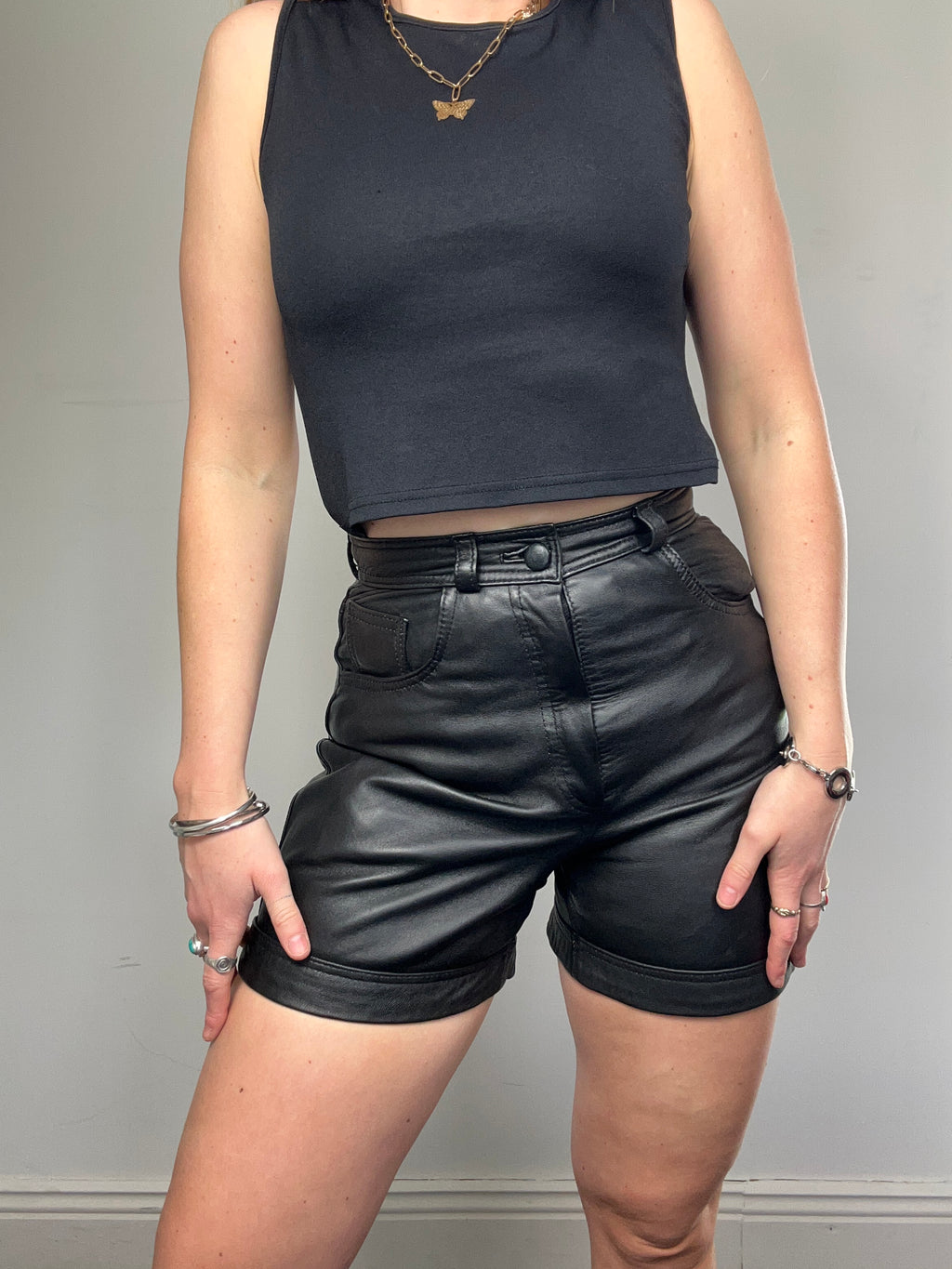 High 80's Waisted Leather Shorts Size 6