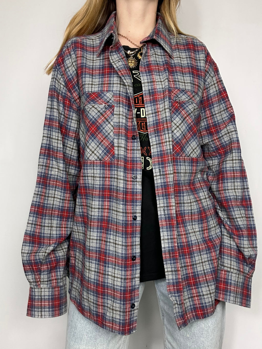 Grey And Red 90's Tratan Shirt Size L