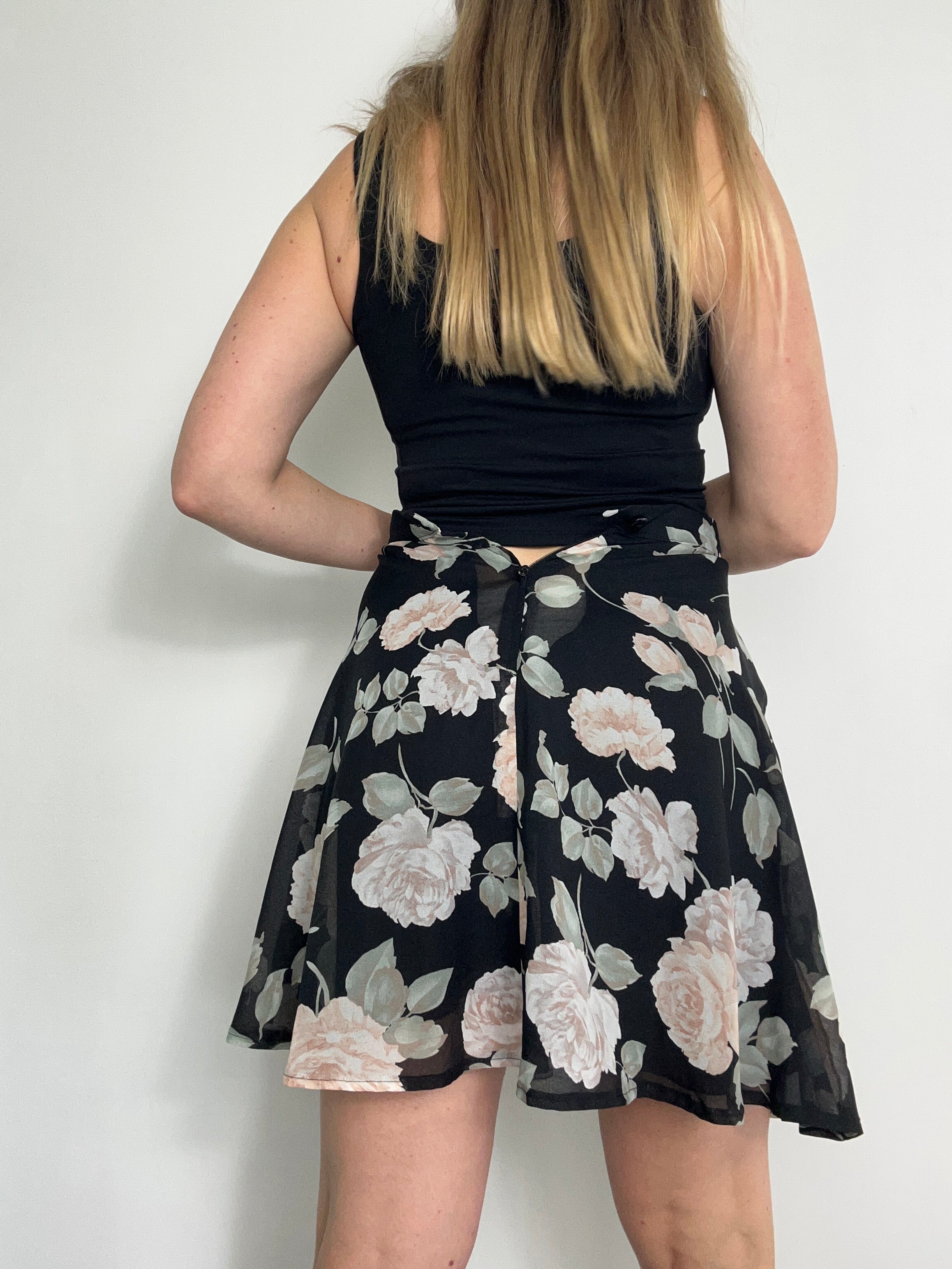 Chiffon 90's Floral Mini Skirt SIze 6