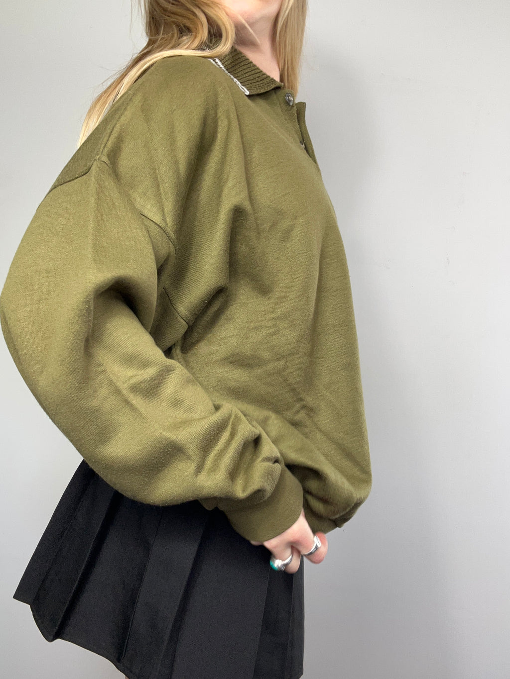 kaki 90's Green Sweater Size L