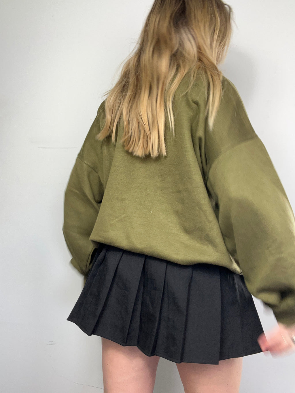 kaki 90's Green Sweater Size L